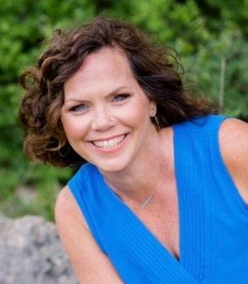 Portrait of Becky Brandenburger, REALTOR®.